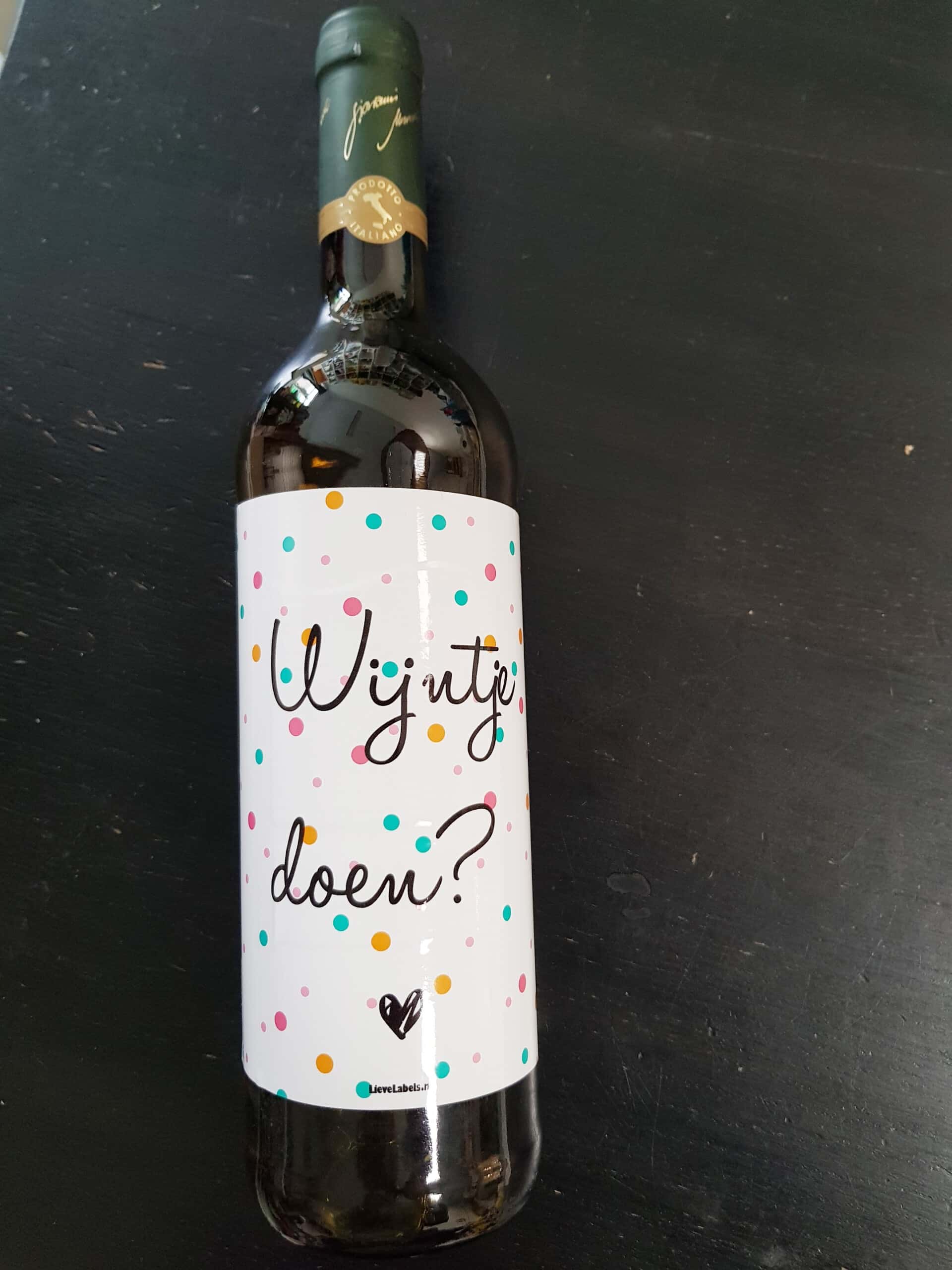 Wijn - Aunt - Tante, bestel nu bij Labels.nl